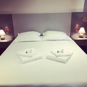 2* Aparthotel Serafina Apartements